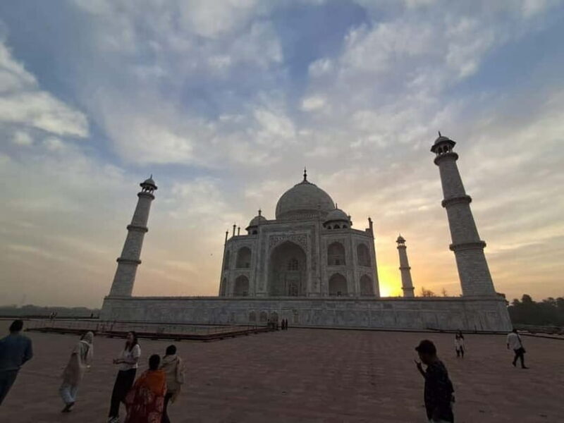 Private Tour Skip The Line Taj Mahal Full Day Tour Car Guide - What Makes This Tour Stand Out?