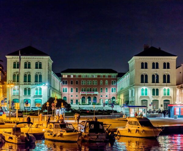 Private Tour: Split by Night - Participant Guidelines and Accessibility