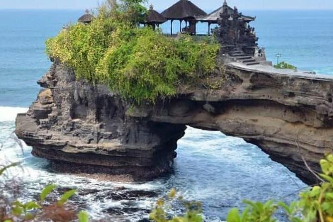Private Tour : Tanah Lot Temple and Uluwatu Temple - Insta Spots - Free Wifi - Tour Highlights