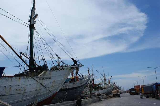 Private Tour the Beauty of Jakarta at Night - Tour Highlights