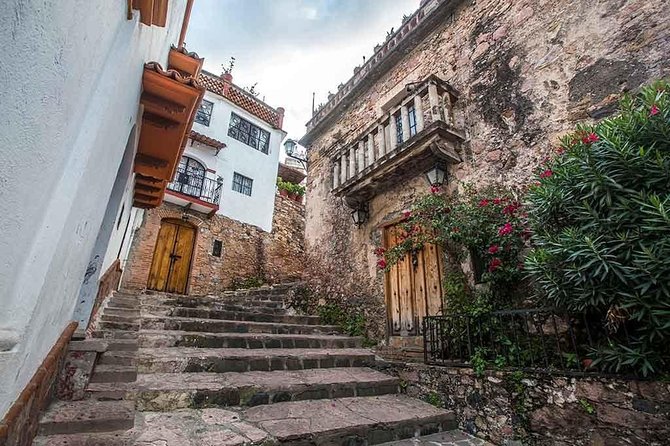 Private Tour: the Colonial Towns of Taxco and Cuernavaca From Mexico City - Meeting and Pickup