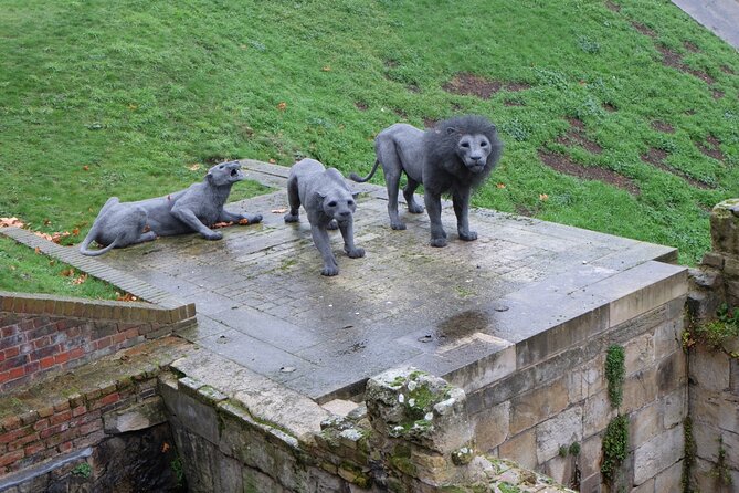 Private Tour: The Iconic Tower of London - Overview and Historical Significance