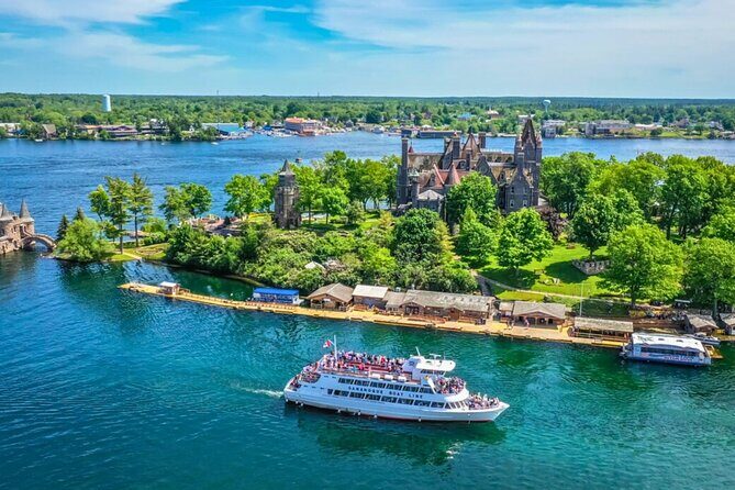 Private Tour to 1000 Islands from Toronto with Castle Boat Cruise - Seamless Transportation and Punctual Start