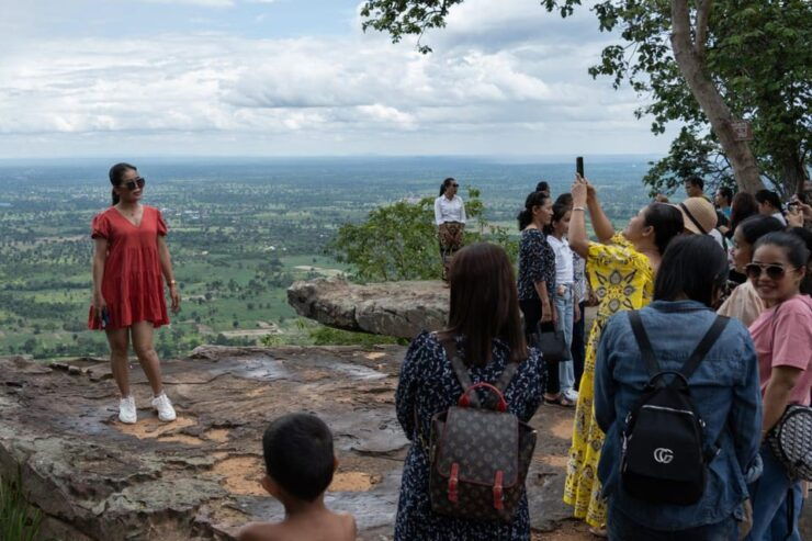 Private Tour to Anlong Veng (Khmer Rouge Stronghold) - Key Points