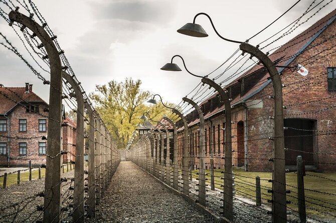 Private Tour to Auschwitz From Prague - Pickup Details