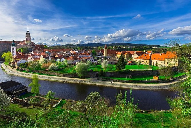 Private Tour to Cesky Krumlov From Prague - Inclusions and Exclusions
