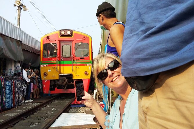 Private Tour to Floating & Railway Markets (Multi-Lang: EN ZH ES IT FR De) - Directions and Recommendations