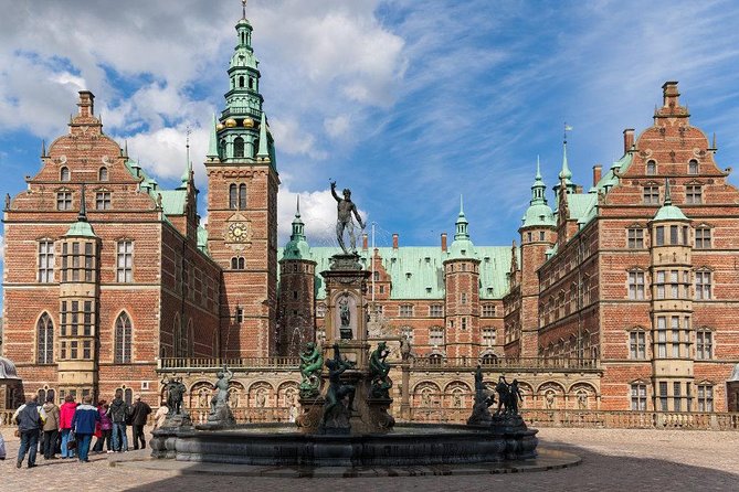 Private Tour to Frederiksborg Castle - Castle History and Architecture