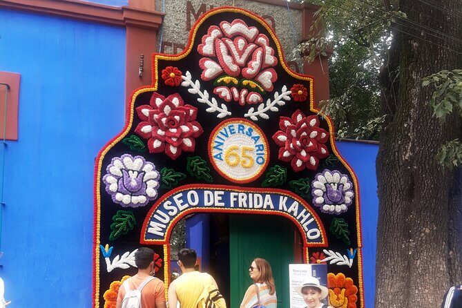 Private Tour to Frida Khalo Museum / Xochimilco / Anahuacalli - FAQs