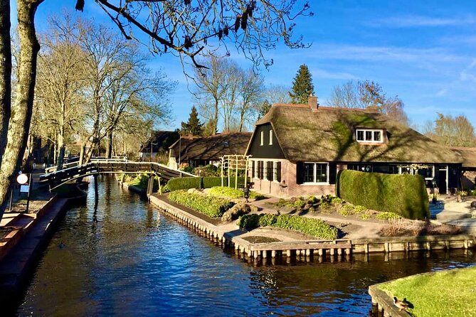 Private Tour to Giethoorn With Boat and Zaanse Schans Windmills - The Sum Up