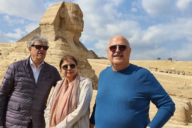 Private Tour to Giza Pyramids, Sphinx, and Valley Temple With Lunch - Tour Highlights