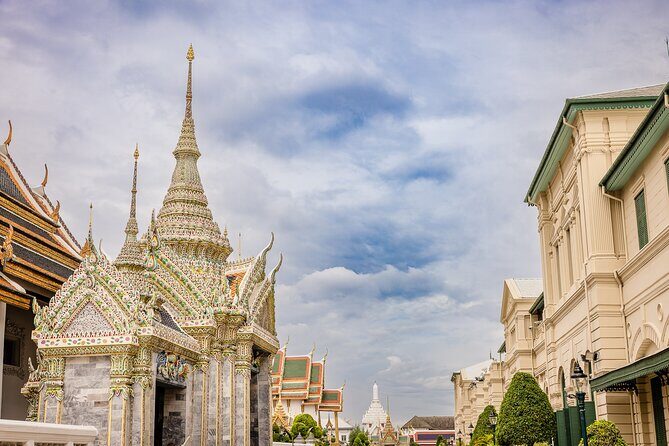 Private Tour to Grand Palace with Pho and Arun Temple - The Sum Up