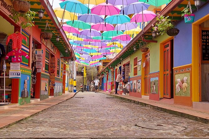 Private Tour To Guatape From Medellin - Pricing and Booking