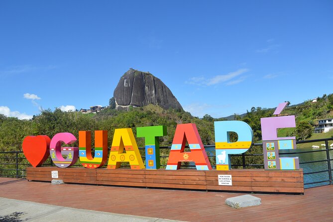 Private Tour to Guatape With Entrance to the Stone - Tour Overview