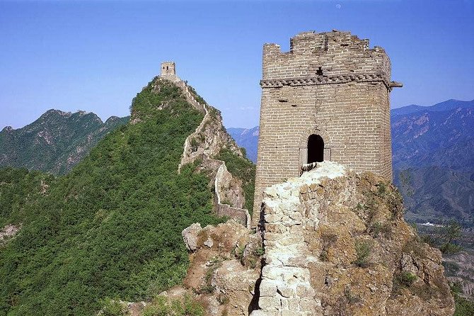 Private Tour to Gubei Water Town and Simatai Great Wall With Cable Car and Lunch - Tour Highlights