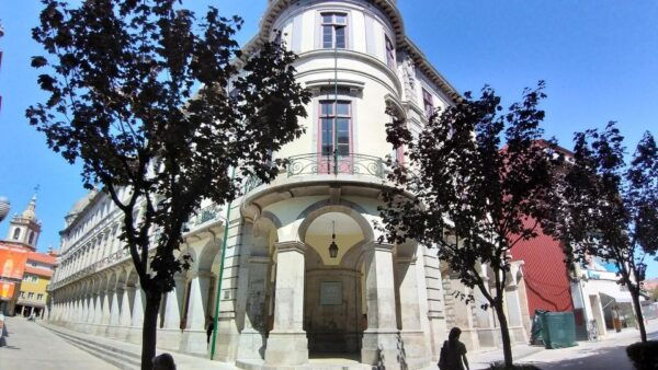 Private Tour to Guimarães and Braga, Two Incredible Cities - Important Information
