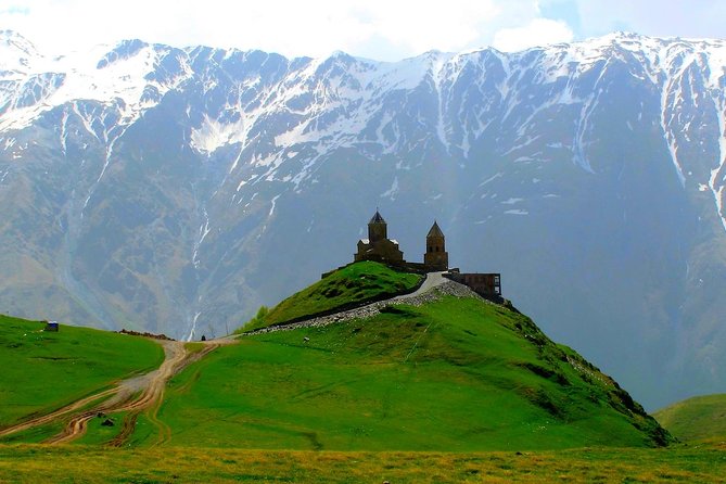 Private Tour to Kazbegi - Good To Know