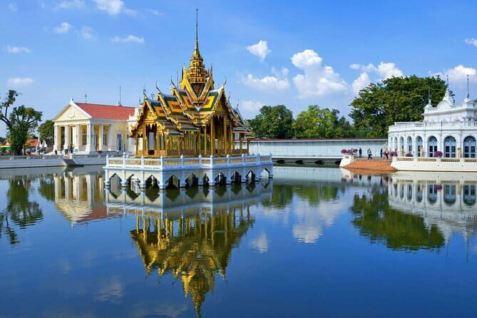 Private Tour to Maeklong Train Market and Floating Market - FAQs