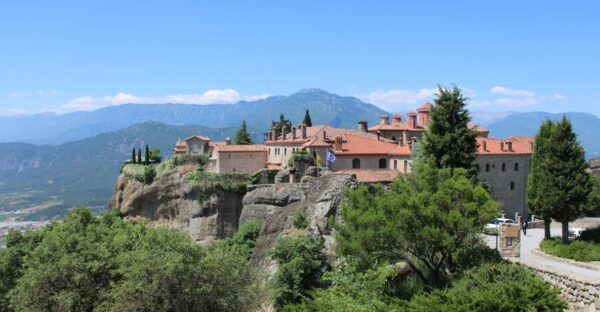 Private Tour to Meteora - History, Culture, and Scenic Views