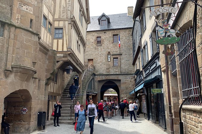 Private Tour to Mont-Saint-Michel From Paris - Inclusions and Services