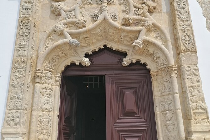 Private Tour to Obidos: Windmills, Vineyards and Flowery Villages From Lisbon - The Sum Up