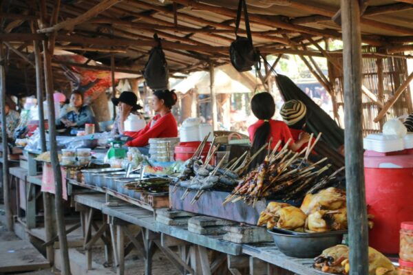 Private Tour to Oudong Mountain Annd Koh Chen Island - Common Questions