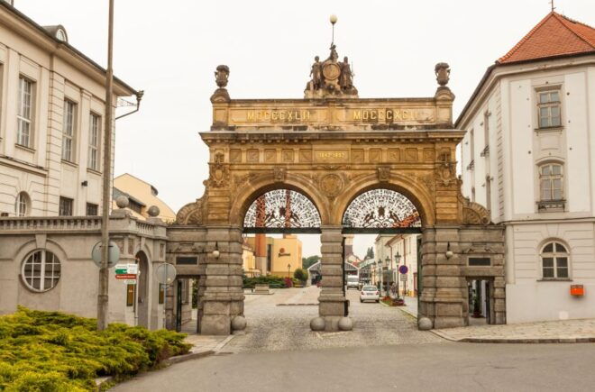 Private Tour to Pilsner Urquell From Prague - Duration and Starting Times
