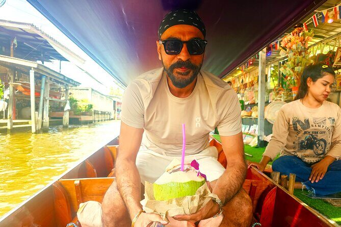 Private Tour to Railway Market and Floating Market - The Authentic Experience