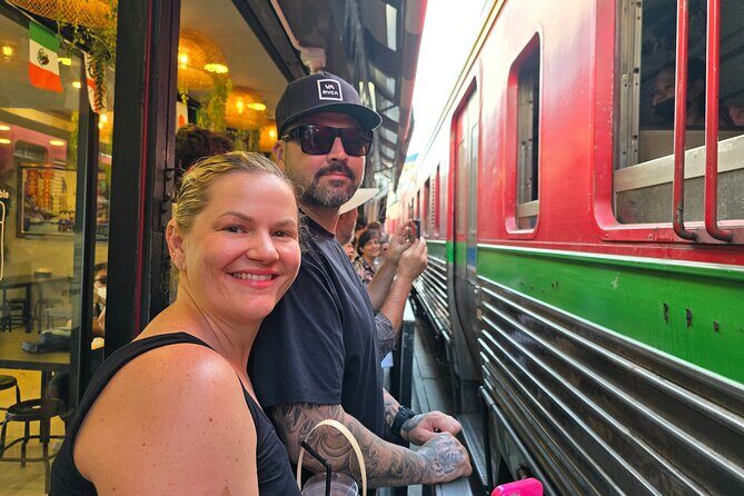 Private Tour to Railway Market and Floating Market - Good To Know  