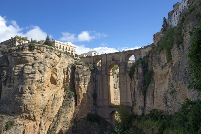 Private Tour to Ronda and Setenil De Las Bodegas From Seville - Discover the Charm of Setenil De Las Bodegas