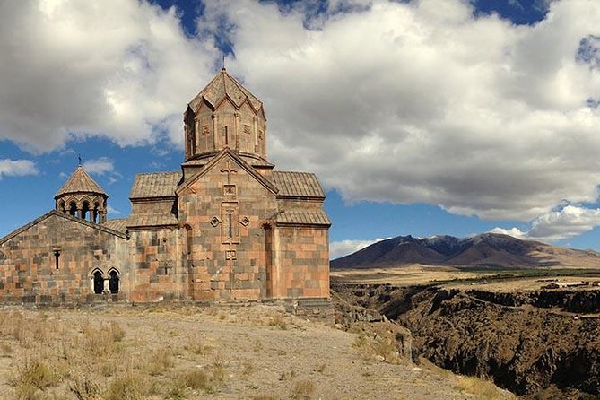 Private Tour to Saghmosavank, Karmravor, Oshakan, Hovhannavank - Good To Know