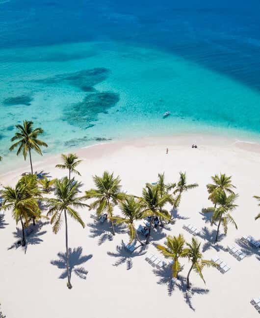 Private Tour to Samaná from Santo Domingo: Salto El Limón and Cayo Levantado - An Overview of the Tour Experience