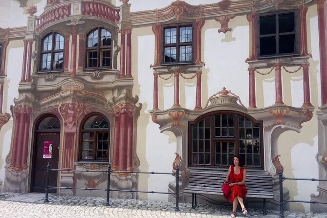 Private Tour to Schwangau and the Mad Kings Castles Region. - Common Questions