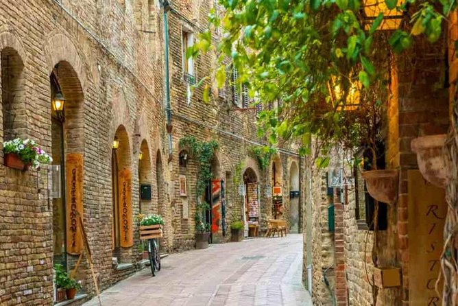 Private Tour to Siena and Montalcino From Florence - Itinerary Details