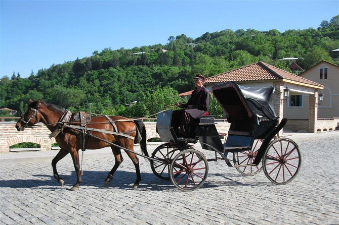 Private Tour to Sighnaghi and Bodbe From Tbilisi - Good To Know