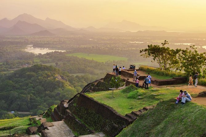 Private Tour to Sigiriya Village and Rock Fortress - Customer Reviews