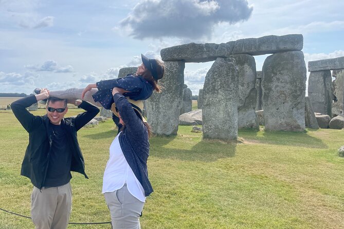 Private Tour to Stonehenge, Bath and The Cotswolds - Personalized Tour Experience