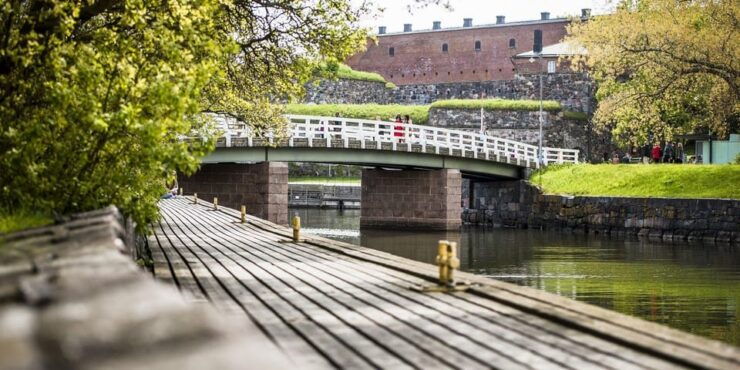 Private Tour to Suomenlinna and Helsinki - Accessibility Features