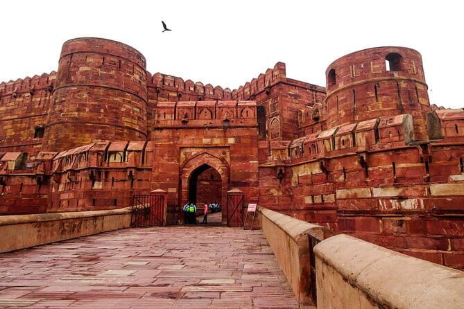 Private Tour to Taj Mahal and Agra From Delhi by Car - Lunch: A Taste of Local Flavors