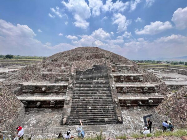 Private Tour to Teotihuacan - Pyramid of the Sun