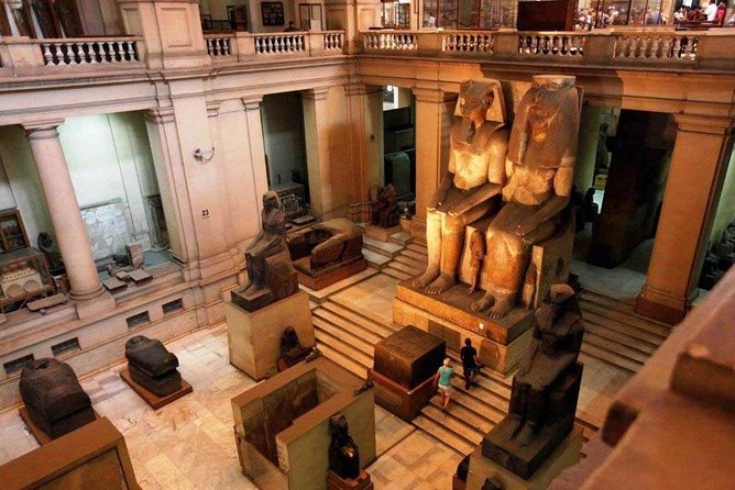 Private Tour to the Giza Pyramids and The Egyptian Museum - Pickup and Transportation