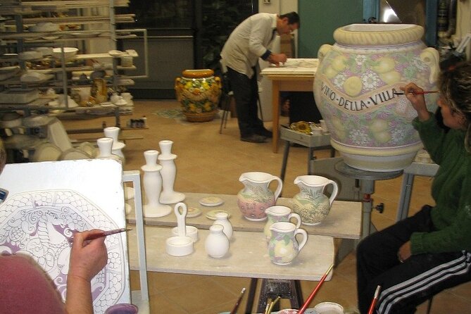 Private Tour to the Laboratory of Artistic Ceramics in Tuscany - Booking Information