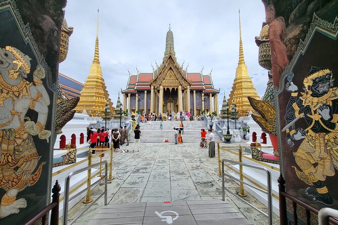 Private Tour to Three Must-See Temples in Bangkok - Duration and Itinerary