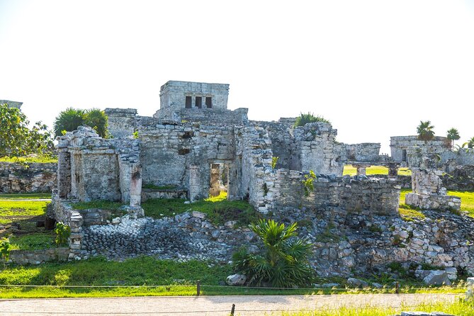 Private Tour to Tulum Ruins, Swim With Turtles and Cenote Cave - Exploring the Tulum Ruins