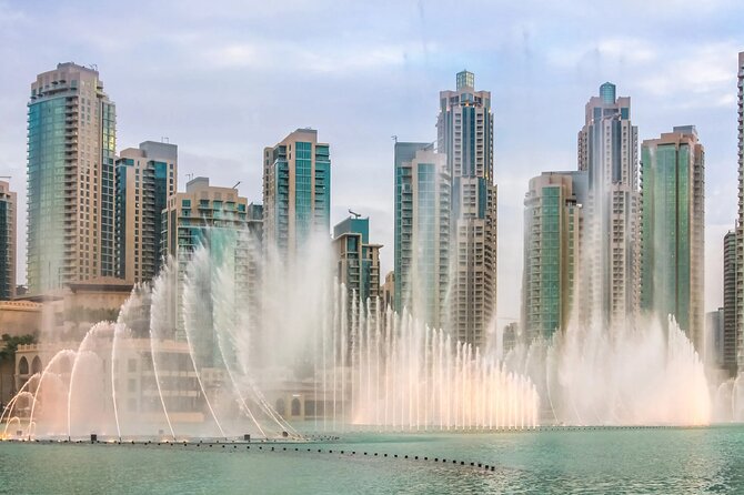 Private Tour to Visit Dubais Top 20 Attractions in One Day - Dining Options and Breaks