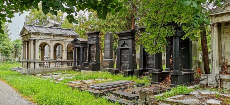 Private tour: Vienna Central Cemetery 1st gate and 2nd gate - The Experience of Visiting: What You’ll Take Away  
