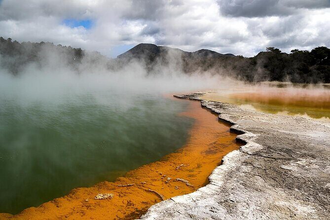 Private Tour WaiOtapu & Huka Falls & Blue springs from Auckland - Good To Know