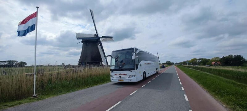 PRIVATE TOUR: Windmills, Cheese Farm, & Canal Cruise Tour - Tasting Dutch Cheese on a Local Farm