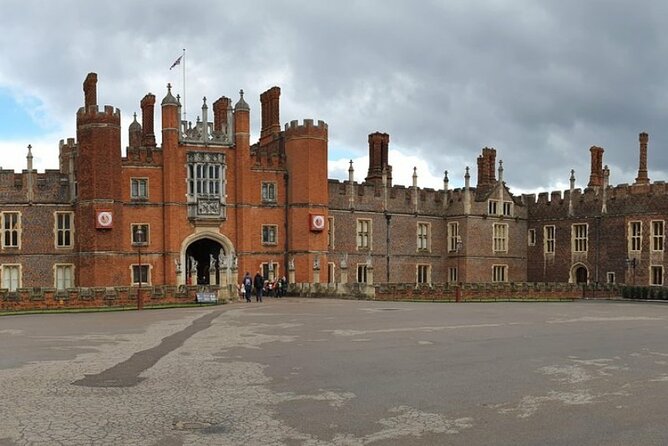 Private Tour Windsor, Eton & Hampton Court - Booking and Pricing Details