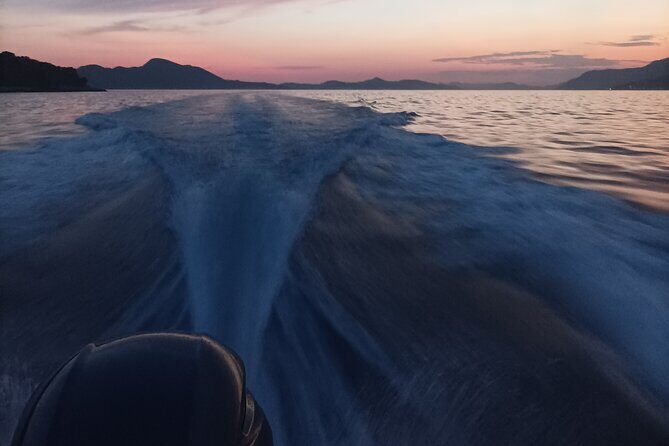 Private Tour: Wine & Sunset Experience at boat - FAQs